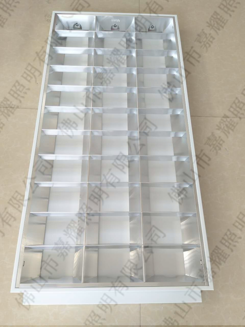 ǶʽW˾300*1200 LED܌øşP LED T8 36W՟P