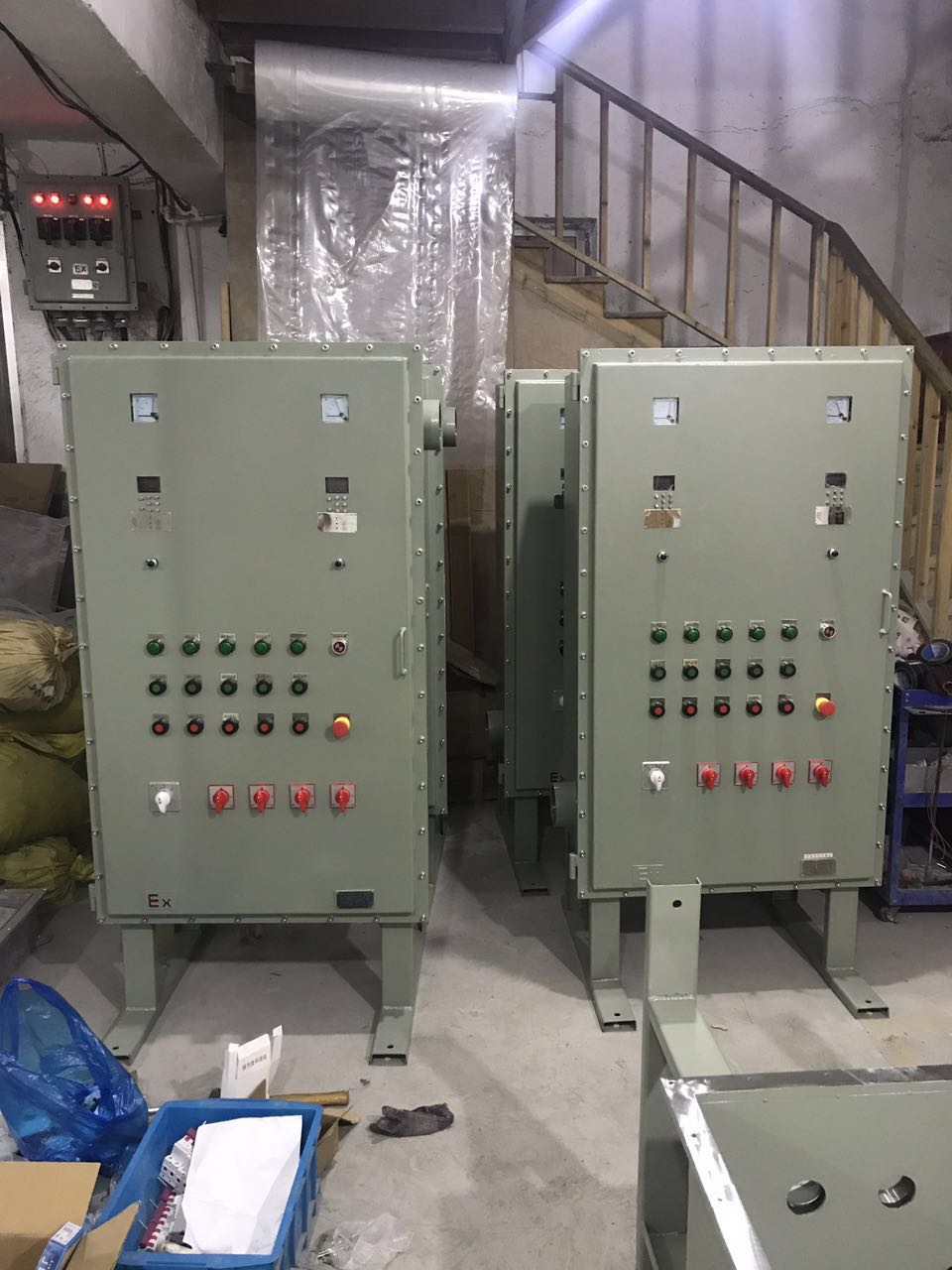 з늹BSG F  P䓷늹