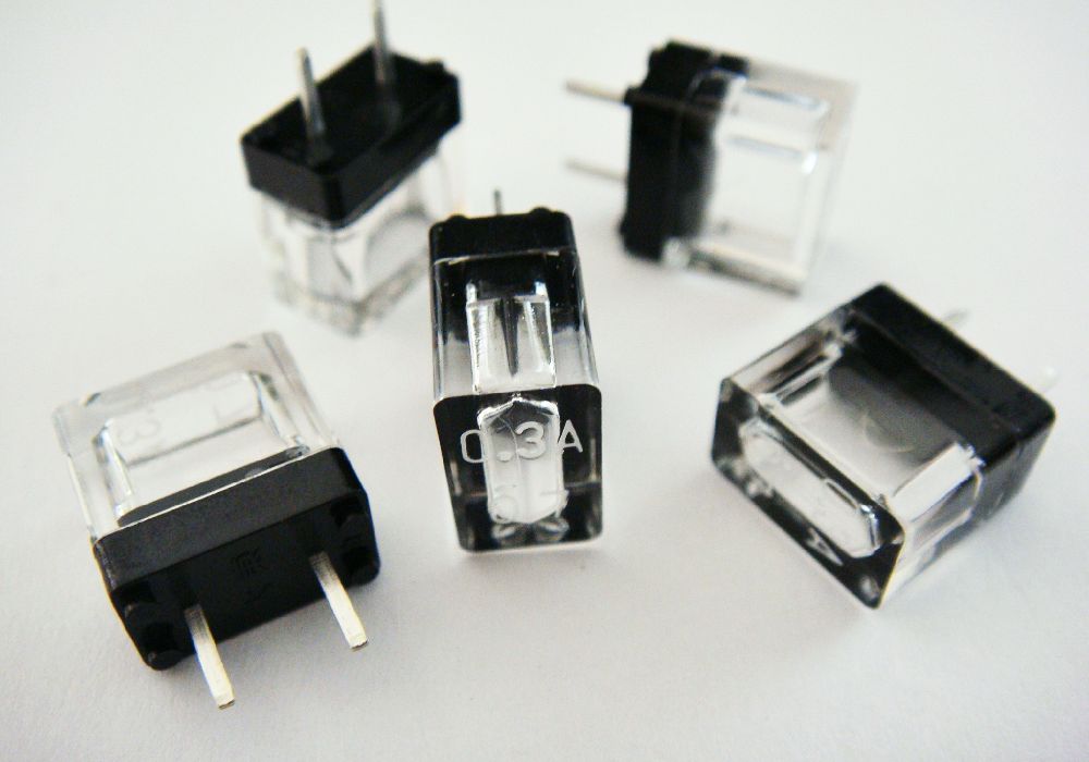 lǿFANUCUzA60L-0001-0175/HM03/0.3A