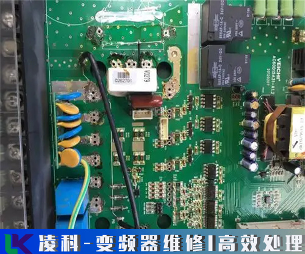 HITACHI׃lE14ϴaSĵw