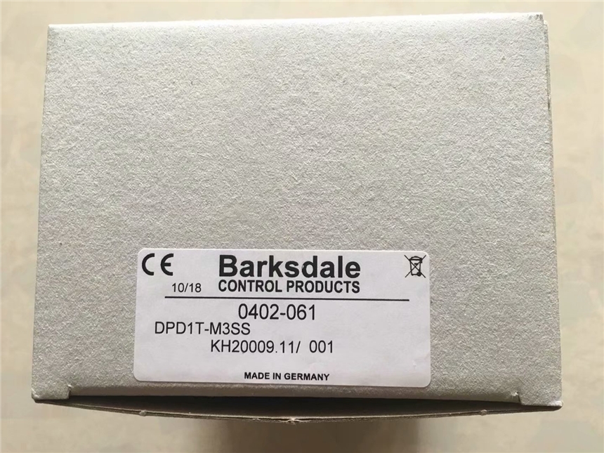 BARKSDALEʿ_P0402-061 DPD1T-M3SS